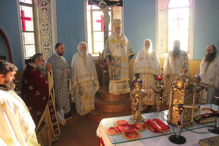 Χειροτονία πρεσβυτέρου επί τη εορτή του Αγίου Νικολάου στην Μητρόπολη Φωκίδος (ΦΩΤΟ)