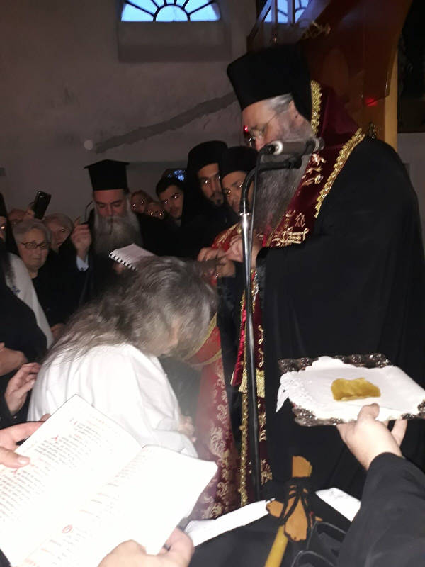 Μοναχική κουρά στη Μονή Παναγίας  Μακρυρράχης Πιερίας (ΦΩΤΟ)