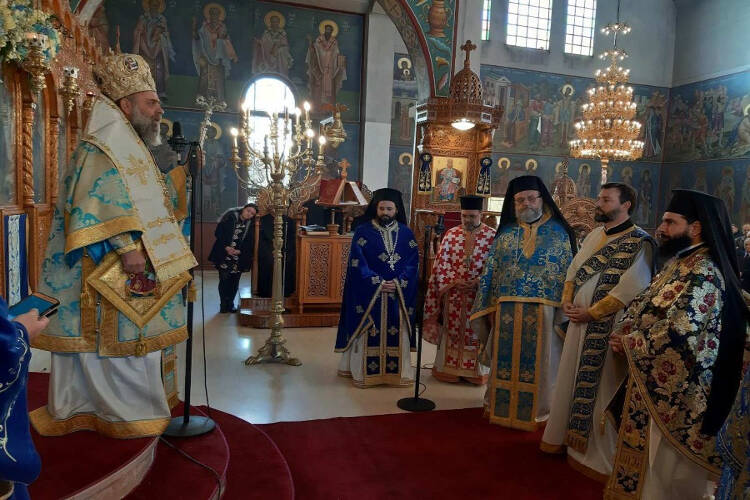 Νέος Πρεσβύτερος και νέος Αρχιμανδρίτης στη Μητρόπολη Θεσσαλιώτιδος (ΦΩΤΟ)
