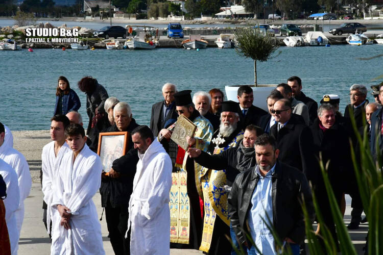 Θεοφάνεια στη Μητρόπολη Αργολίδος (ΦΩΤΟ)