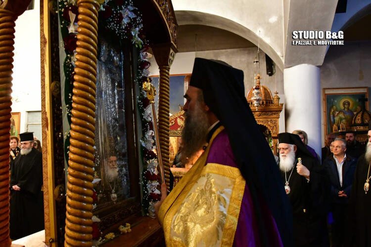 Εσπερινός για τον Πολιούχο του Ναυπλίου Άγιο Αναστάσιο (ΦΩΤΟ)