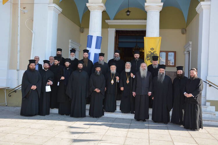 Η εορτή της Παναγίας της Παραμυθίας στο Αγρίνιο (ΦΩΤΟ)