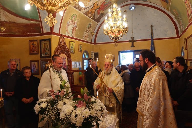 Σύρου Δωρόθεος: Να εντείνεται την πνευματική σας ζωή