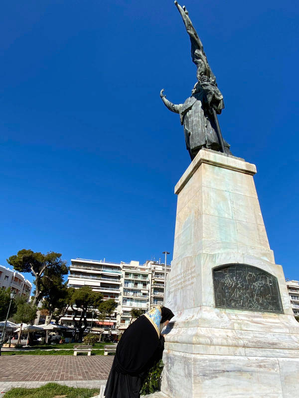 Πατρών Χρυσόστομος: Είμεθα όλοι εδώ κάτω από τη σκιά σου...