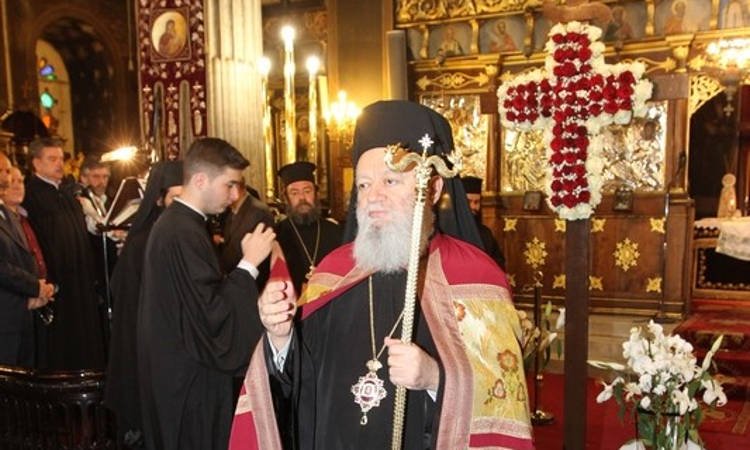 Χαλκίδος Χρυσόστομος: Είναι απαραίτητη η ενδυνάμωσή μας από τον Τίμιο Σταυρό