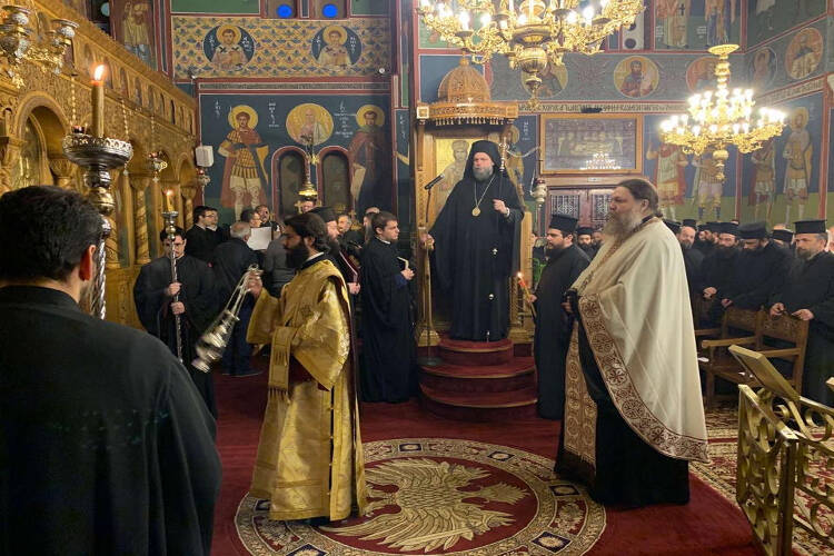 Ο Β´ Κατανυκτικός Εσπερινός στο Ηράκλειο Αττικής (ΦΩΤΟ)