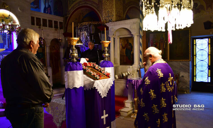 Η Ακολουθία του Μυστικού Δείπνου στη Νέα Κίο (ΦΩΤΟ)