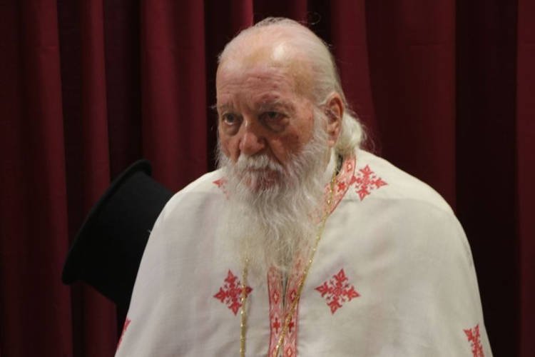Εκοιμήθη ο π Άγγελος Δικμάνης