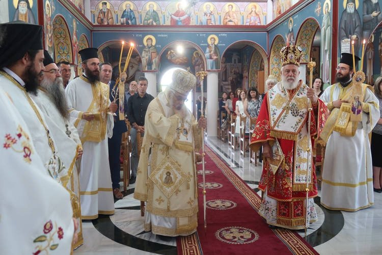 Δισαρχιερατική Θεία Λειτουργία στο χωριό Δωροθέα Αριδαίας
