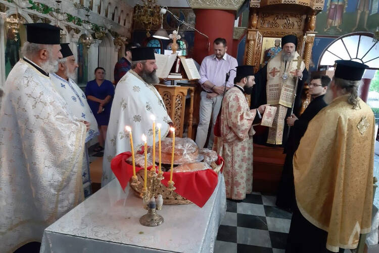 Μνεία μετακομιδής ιερού λειψάνου Αγίου Αρσενίου επισκόπου Ελασσώνος (ΦΩΤΟ)