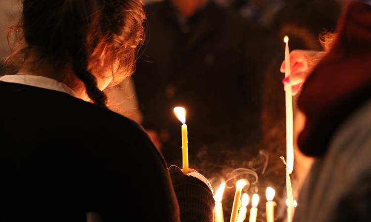 Όσοι έχετε διάκριση, θαυμάστε τα μεγαλεία του Θεού...