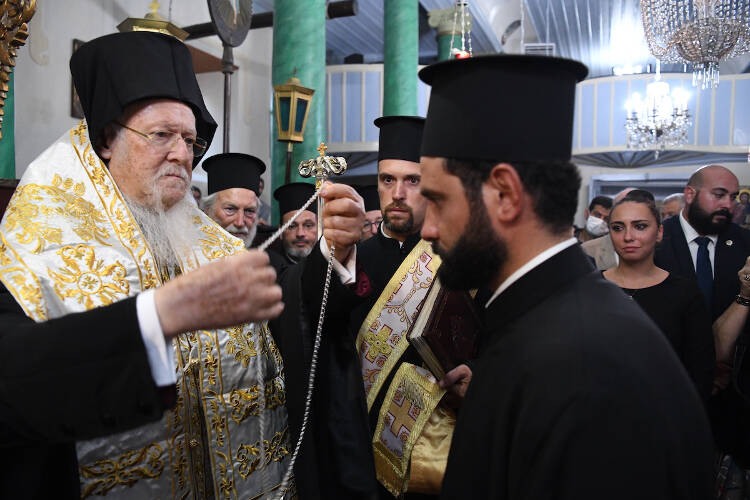 Ο Οικουμενικός Πατριάρχης θα αναλάβει την δαπάνη ανεγέρσεως στην γενέτειρά του Ίμβρο μίας Στέγης Φροντίδας Ηλικιωμένων (ΦΩΤΟ)