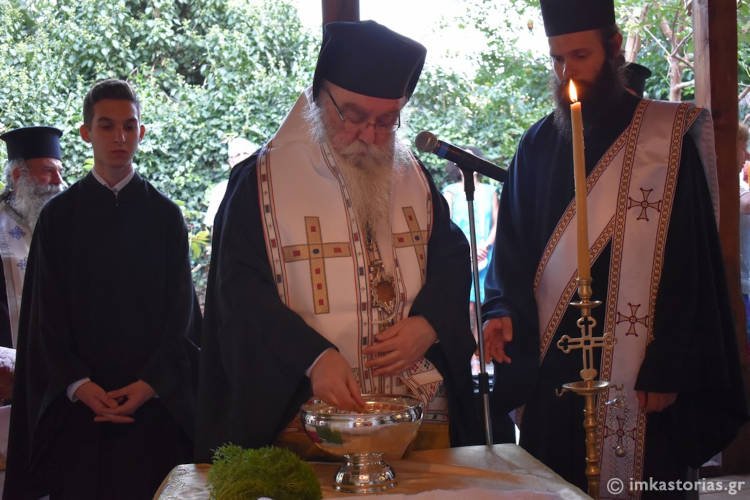 Θυρανοίξια Μεταβυζαντινού Ναού στην Καστοριά (ΦΩΤΟ)