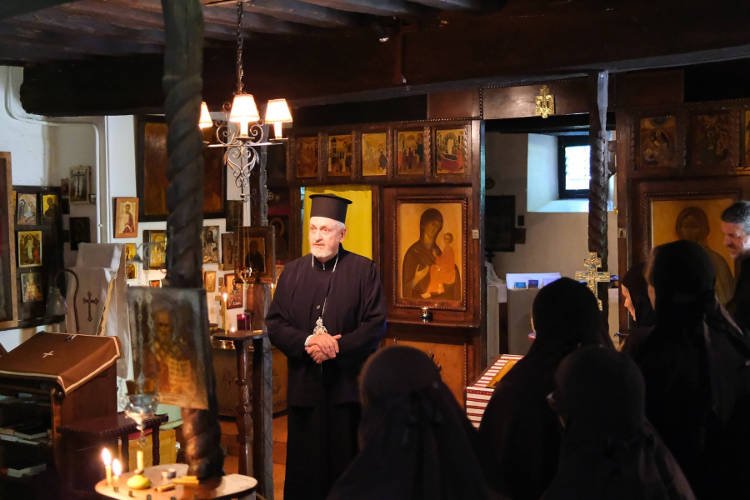 Ο Μητροπολίτης Γαλλίας στη Μονή Αγίας Σκέπης Bussy