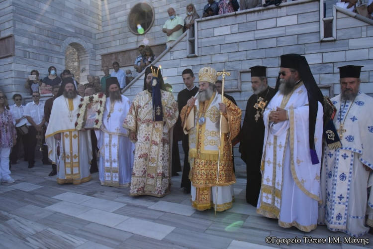 Η σεμνή εορτή της Παναγίας Γιάτρισσας στη Μάνη (ΦΩΤΟ)