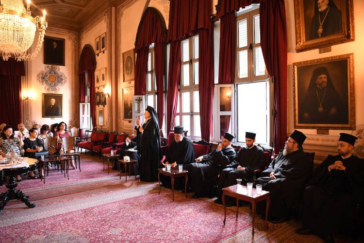 Οικουμενικός Πατριάρχης: Υπομένουμε και προσευχόμεθα (ΦΩΤΟ)