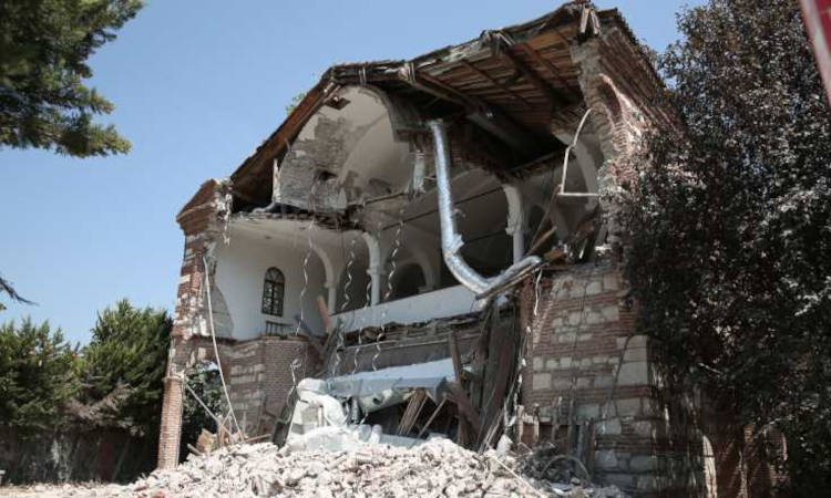 Κατέρρευσε η εκκλησία του Αγίου Γεωργίου στην Προύσα λένε οι Τούρκοι (ΦΩΤΟ)
