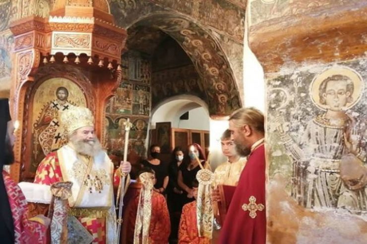 Μάνης Χρυσόστομος: Το κακό θα φουντώνει όσο δεν θα δεχόμαστε τον λόγο του Θεού