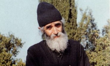 Αγίους σαν τον Άγιο Παΐσιο στέλνει ο Θεός κάθε 400 χρόνια!