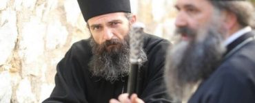 Άρης Σερβετάλης: Θα έπρεπε να είναι ανοιχτές οι εκκλησίες
