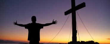 Κι αν ακόμα φανεί ότι ο Θεός σιωπά...