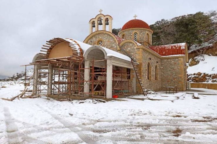 Το προσκύνημα του Οσίου Νικηφόρου χιονισμένο