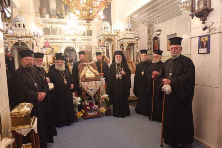 Σύρου Δωρόθεος: Να στηριζόμαστε με πίστη στο Θεό