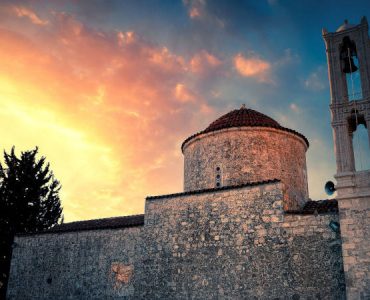 Ιερός Χρυσόστομος: Χωρίς να το θέλουν, υποστηρίζουν την απόδειξη της αλήθειας