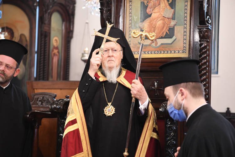 Οικουμενικός Πατριάρχης: Έναντι του Θεού όλοι οι άνθρωποι είμαστε ίσοι και έχουμε ίσα δικαιώματα