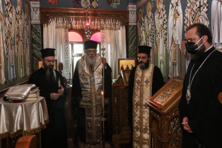 Τρισάγιο υπέρ αναπαύσεως των κοιμηθέντων μητροπολιτών