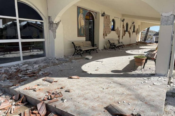 Η Μητρόπολη Πατρών στηρίζει τους σεισμοπαθείς