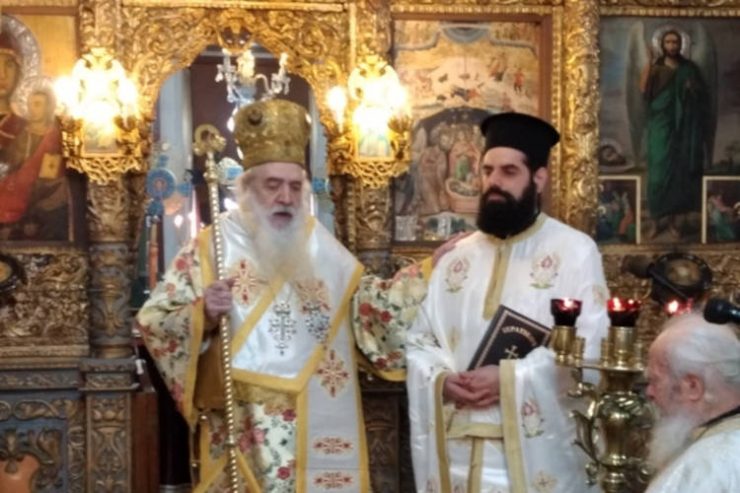 Χειροτονία νέου πρεσβυτέρου στο Παλαιό Καρλόβασι Σάμου