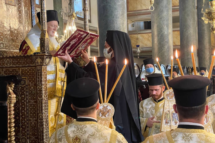 Η κηδεία του αειμνήστου Μητροπολίτου Συνάδων κυρού Διονυσίου