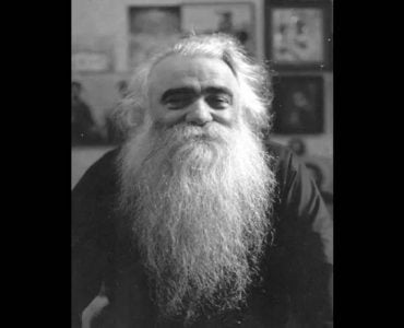 Εκοιμήθη ο π Ανανίας Κουστένης Σήμερα η εξόδιος Ακολουθία του π Ανανία Κουστένη π. Ανανίας Κουστένης: Μη βλέπουμε άσπρο και μαύρο