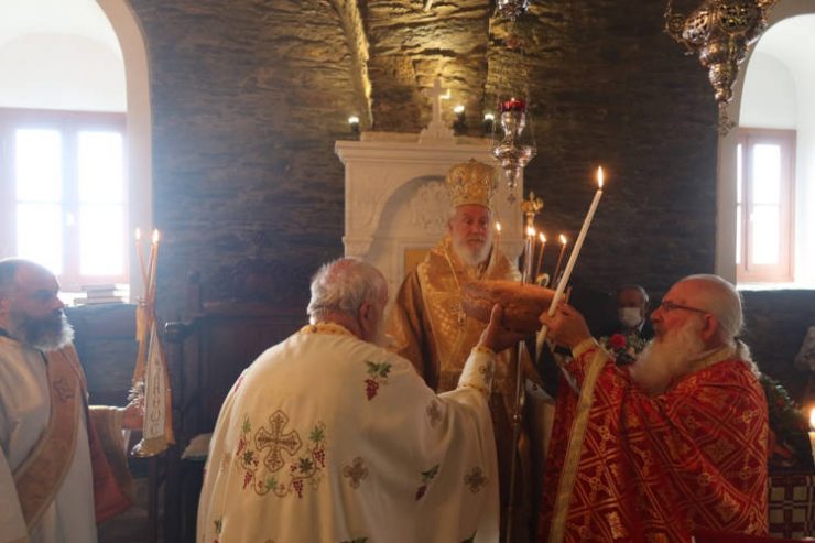 Λαμπρά πανηγύρισε η Ιερά Μονή Αγίας Ειρήνης Αποικίων Άνδρου