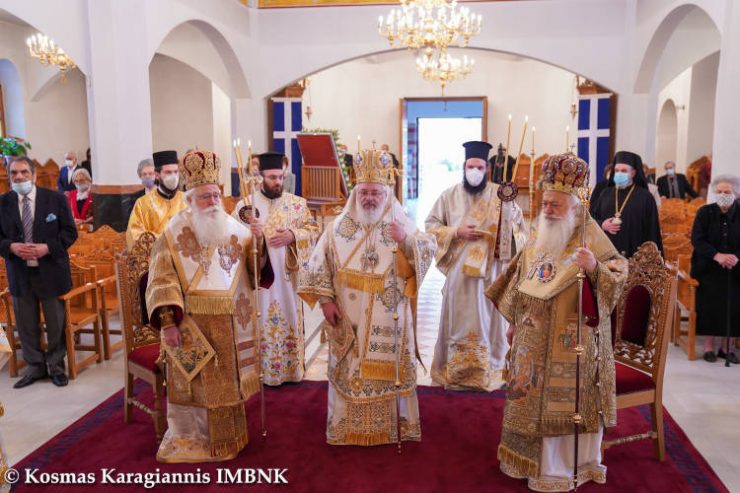 Εορτάστηκε η μνήμη των Αγίων Δισχιλίων Ναουσαίων Νεομαρτύρων και η επέτειος του Ολοκαυτώματος της Ναούσης (ΦΩΤΟ)