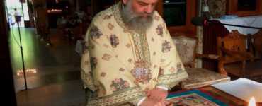 Η εορτή της μετακομιδής του ιερού λειψάνου του Αγίου Νικολάου στη Μητρόπολη Θεσσαλιώτιδος