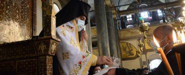 Ιερά Μνημόσυνα για τους αειμνήστους Μητροπολίτες Πέργης και Συνάδων
