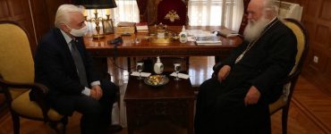 Συνάντηση Αρχιεπισκόπου με τον πρόεδρο του Ελληνικού Ερυθρού Σταυρού
