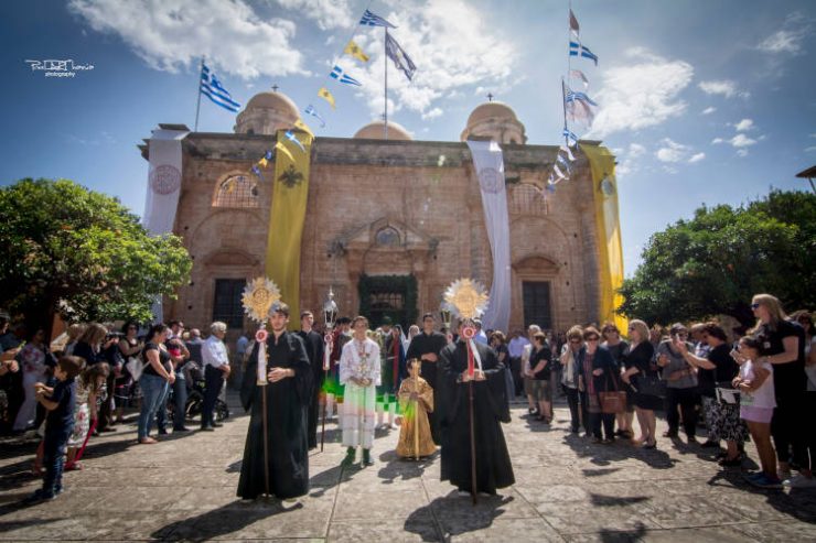 Εορταστικό τριήμερο στην Ιερά Μονή Αγίας Τριάδος των Τζαγκαρόλων