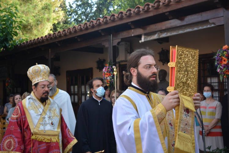 Ο Μητροπολίτης Μπουένος Άιρες στον Άγιο Γεώργιο Ηρακλείου Αττικής