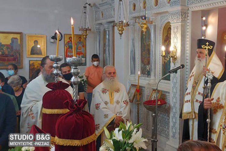 Εξόδιος Ακολουθία του π. Ηλία Αλευρά στον Τυρό Αρκαδίας