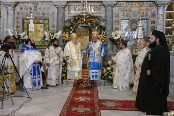 Εορτή της Κοιμήσεως της Θεοτόκου στην Παναγία Εκατονταπυλιανή Πάρου