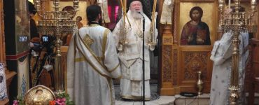 Ο Χαλκίδος Χρυσόστομος σε πυρόπληκτες περιοχές της Βόρειας Εύβοιας