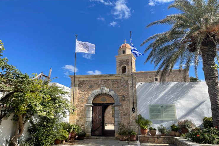 Αποκαθίσταται το καμπαναριό και η προσβασιμότητα στην Ιερά Μονή Τοπλού