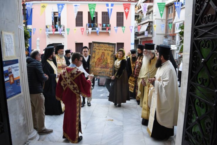 Υποδοχή Ιεράς Εικόνας της Παναγίας των Χαιρετισμών στη Χαλκίδα