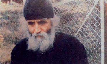 Άγιος Παΐσιος: Να βοηθήσουμε με την προσευχή