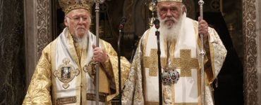 Πατριαρχική - Αρχιεπισκοπική και Συνοδική Θεία Λειτουργία στον Μητροπολιτικό Ναό Αθηνών