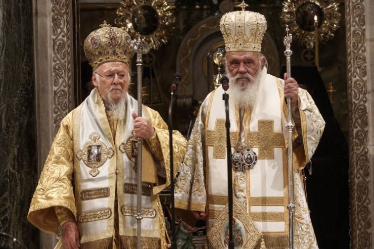 Πατριαρχική - Αρχιεπισκοπική και Συνοδική Θεία Λειτουργία στον Μητροπολιτικό Ναό Αθηνών