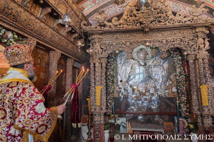 Θεία Λειτουργία στην Ιερά Μονή Ρουκουνιώτου Σύμης